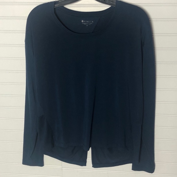 Athleta Essence Twist Top - Picture 2 of 7